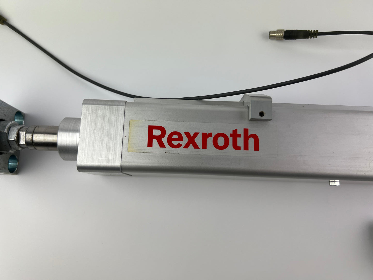 Rexroth EMC-040-NN-2 + MSM031C-0300-NN-M5-MH1 Smax=250mm Linear Actuator + Servo