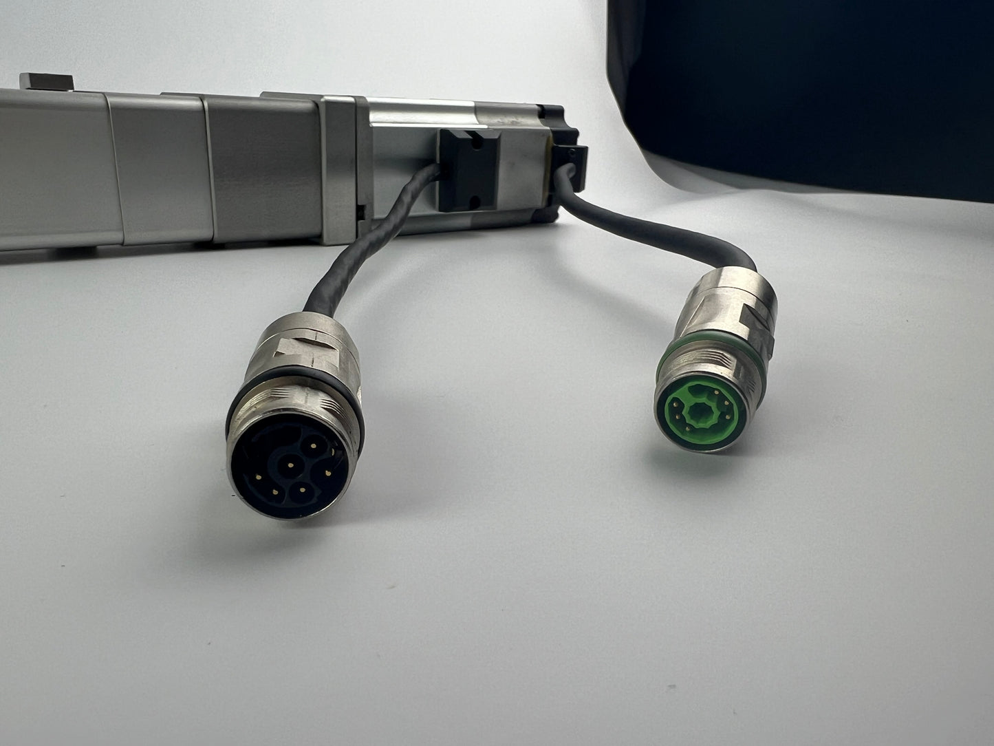 Rexroth EMC-040-NN-2 + MSM031C-0300-NN-M5-MH1 Smax=250mm Linear Actuator + Servo