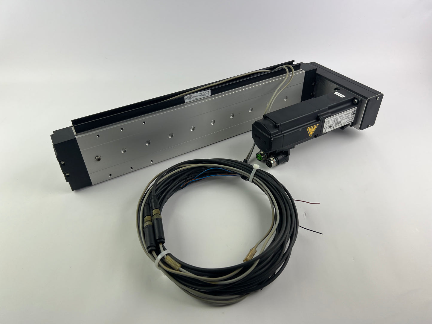 Rexroth R030520399 CKK-090-NN-1 Compact Module + R911384766 MS2N03-B0BYN-BMDH1-NNNNE-N Motor + 2 Cables + Sensors