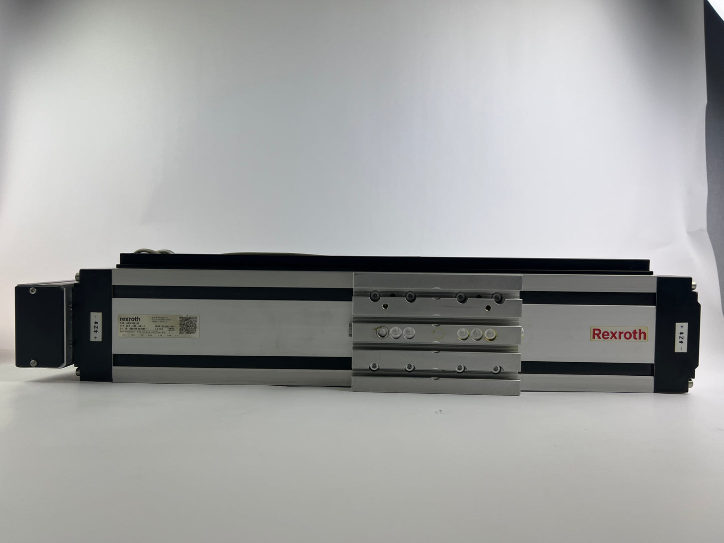 Rexroth R030520399 CKK-090-NN-1 Compact Module + R911384766 MS2N03-B0BYN-BMDH1-NNNNE-N Motor + 2 Cables + Sensors