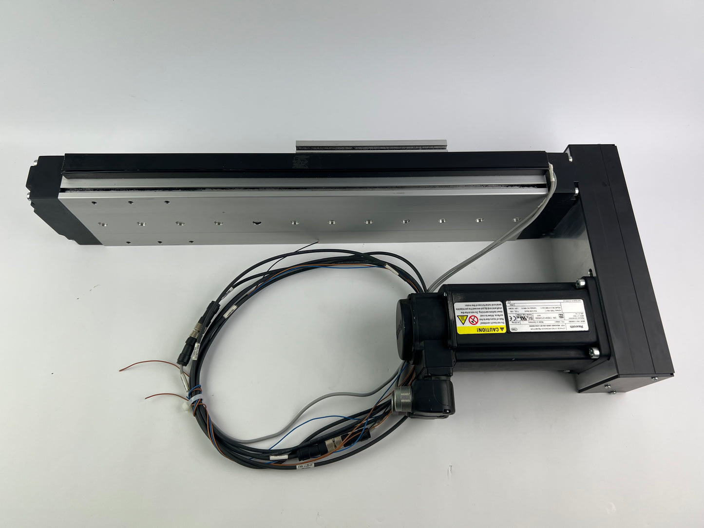 Rexroth R030513265 CKK-110-NNG1 Compact Module + R911306060 MSK040C-0600-NN-M1-UG0-NNNN Motor + 2 Cables + 2 Sensors