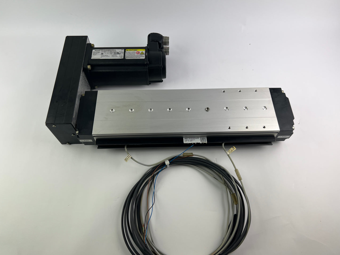 Rexroth R030520400 CKK-110-NNG1 Compact Module + R911306060 MSK040C-0600-NN-M1-UG0-NNNN Motor + 2 Cables + 2 Sensors
