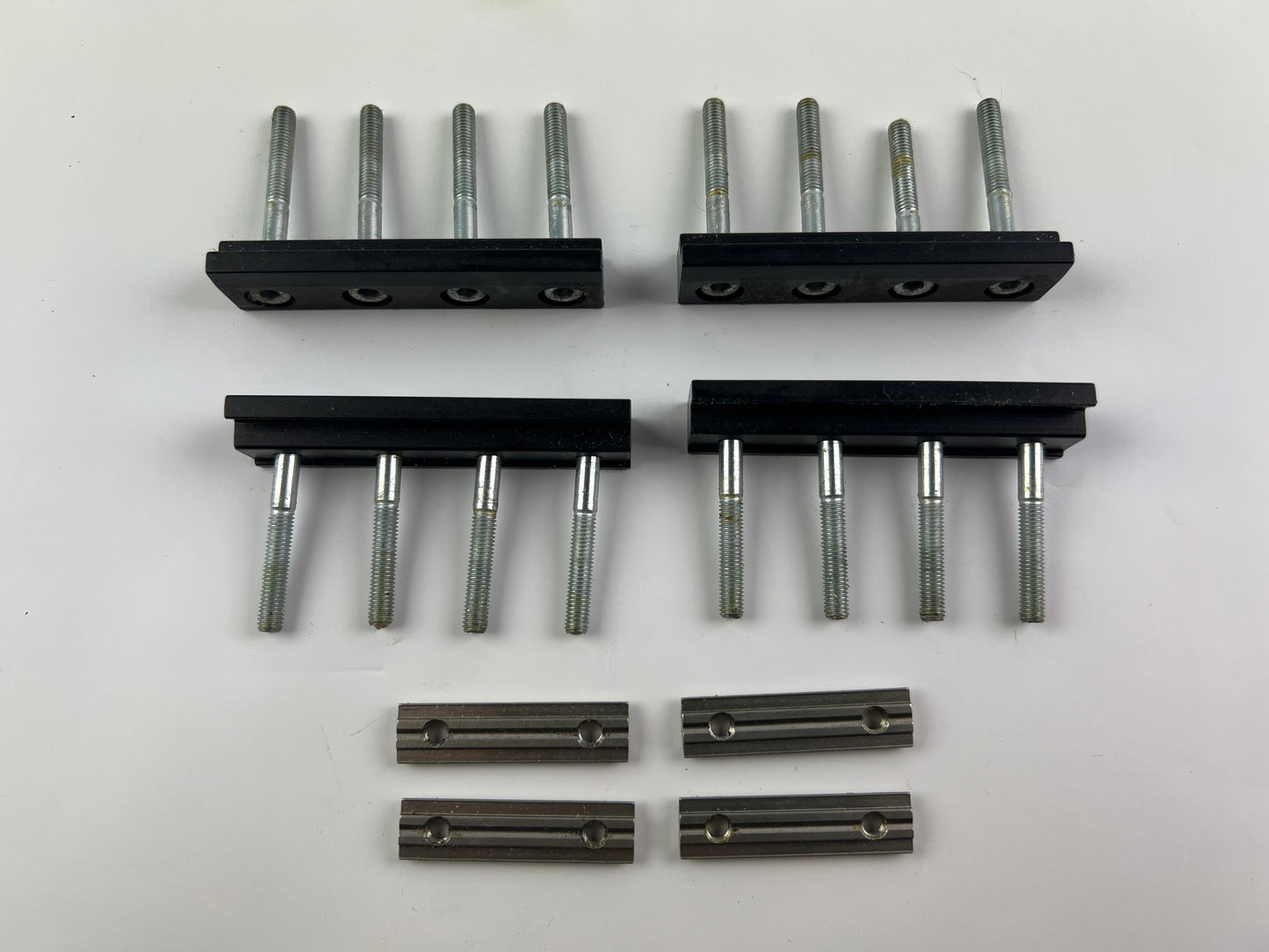 Rexroth R030520400 CKK-110-NNG1 Compact Module + R911306060 MSK040C-0600-NN-M1-UG0-NNNN Motor + 2 Cables + 2 Sensors