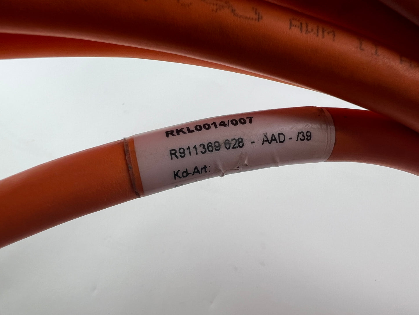 Rexroth R030520400 CKK-110-NNG1 Compact Module + R911306060 MSK040C-0600-NN-M1-UG0-NNNN Motor + 2 Cables + 2 Sensors
