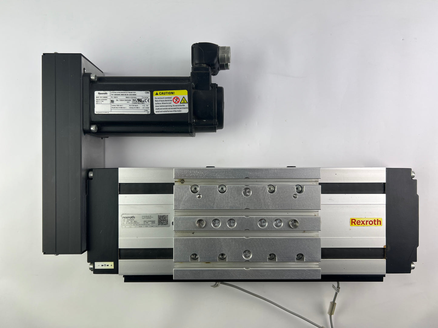 Rexroth R030520403 CKK-145-NNG1 Compact Module + R911306060 MSK040C-0600-NN-M1-UG0-NNNN Motor + 2 Cables + Sensors