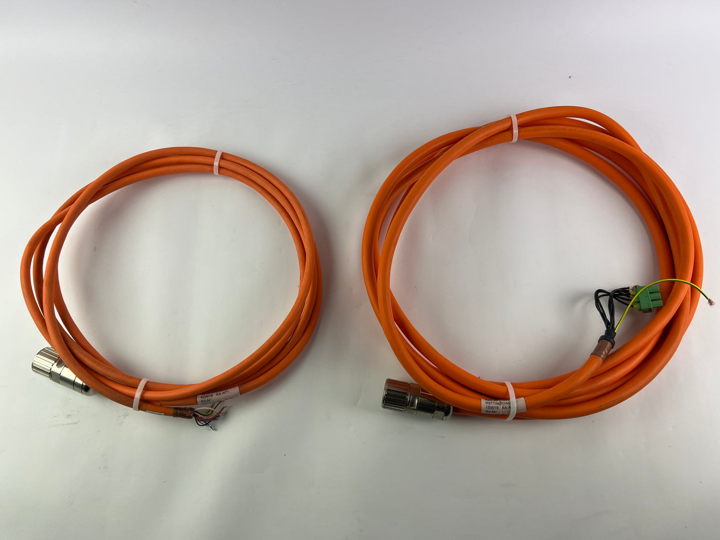Rexroth R030520403 CKK-145-NNG1 Compact Module + R911306060 MSK040C-0600-NN-M1-UG0-NNNN Motor + 2 Cables + Sensors