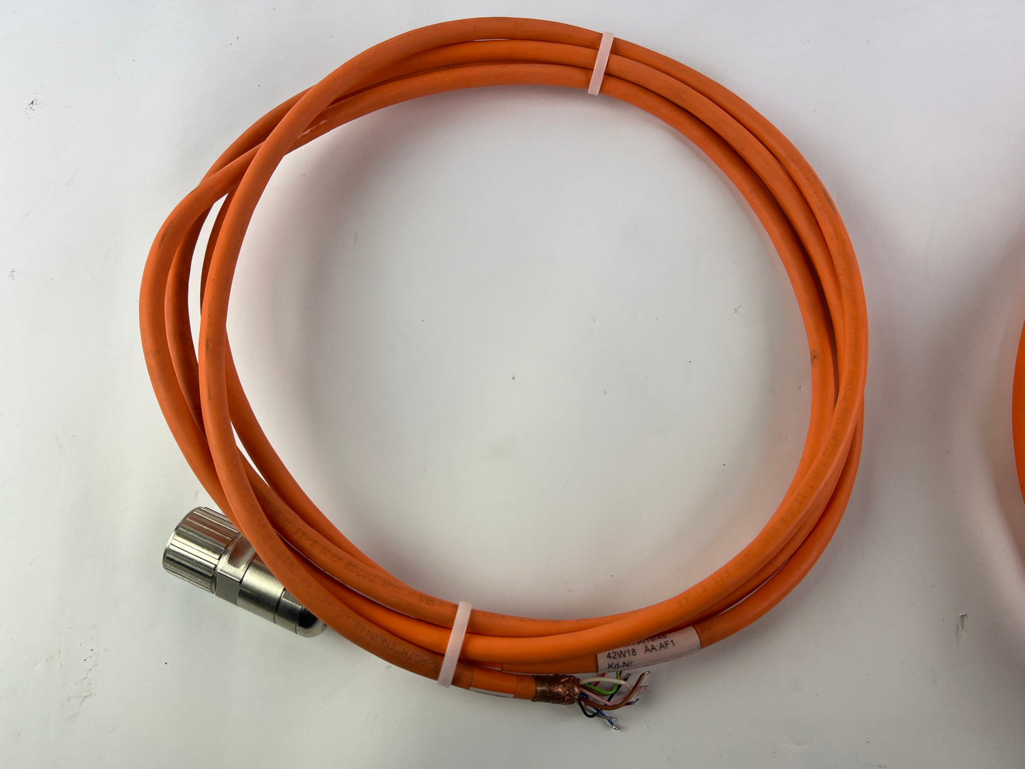Rexroth R030520403 CKK-145-NNG1 Compact Module + R911306060 MSK040C-0600-NN-M1-UG0-NNNN Motor + 2 Cables + Sensors