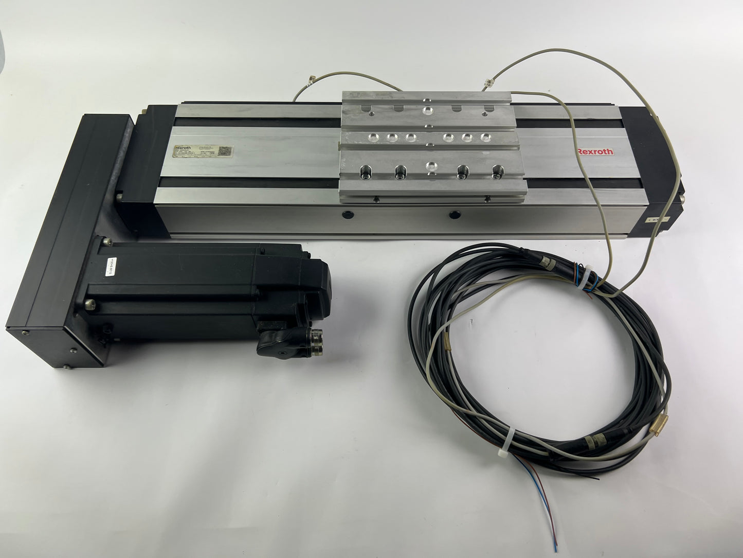 Rexroth R030520401 CKK-145-NN-1 Compact Module + R911384533 MS2N04-D0BQN-BMDH0-NNNNE-NN Motor + 2 Cables + 2 Sensors