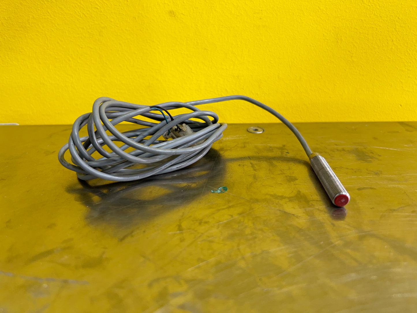 Honeywell 922AA1Y-A4P-L Position Sensor – Heavy-Duty Rotary Lever Sensor