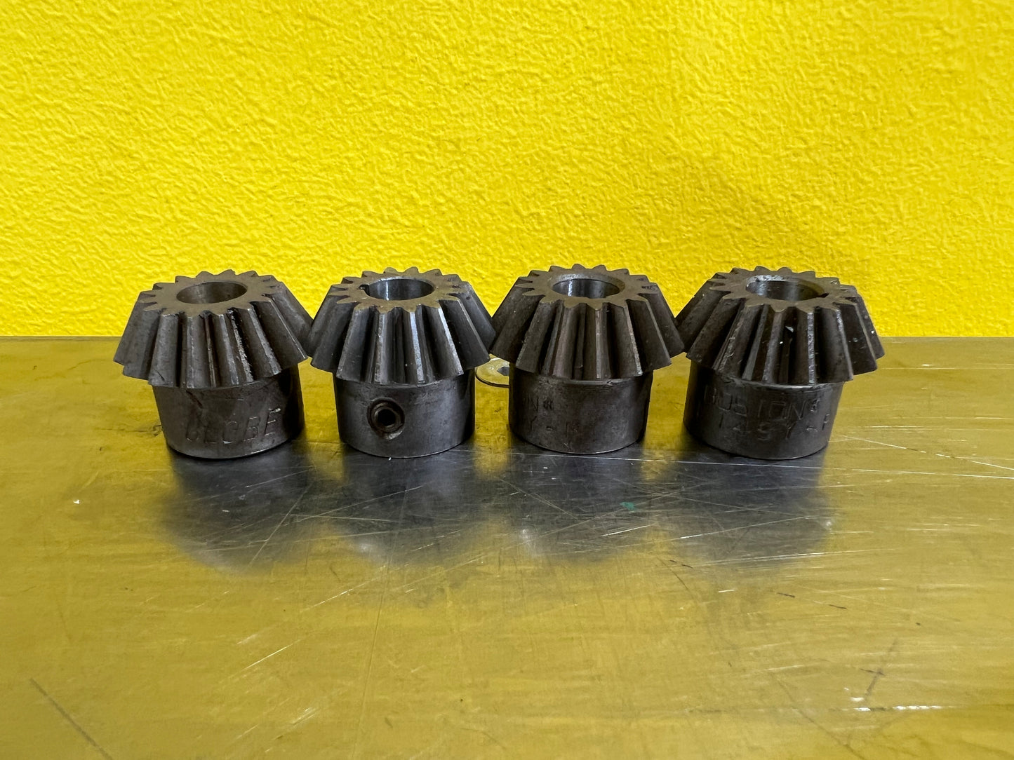 Boston Gear HL149Y-P Pinion Gear 14T 5/8" Bore Steel