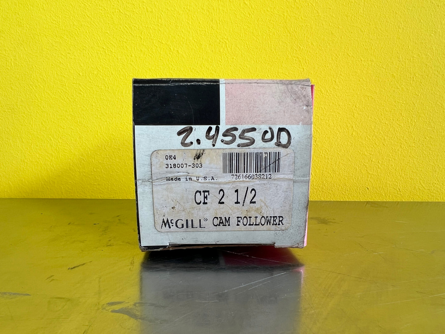 NEW McGill CF 2 1/2 Cam Follower Bearing – Heavy-Duty, 2.5" OD