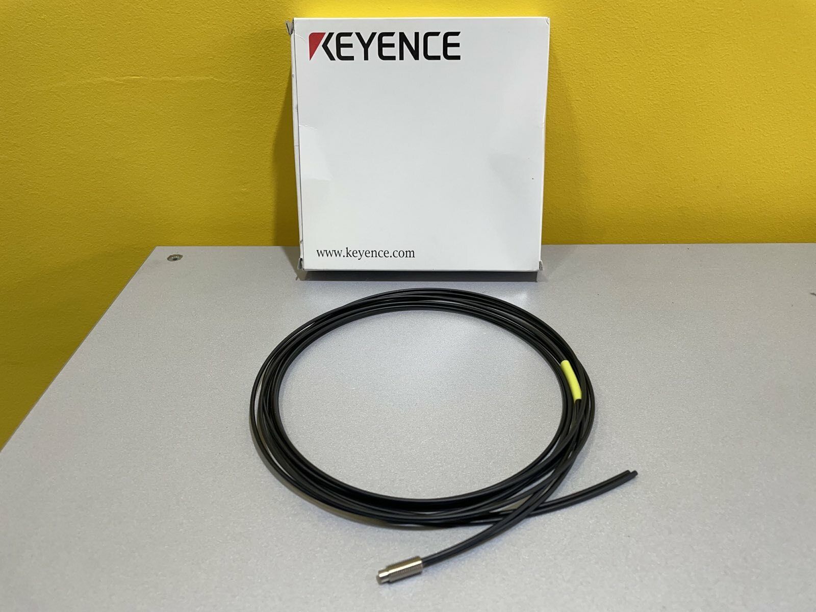 Keyence FU-67 Fiber Optic Sensor Brand – HEXAGON Spare Parts