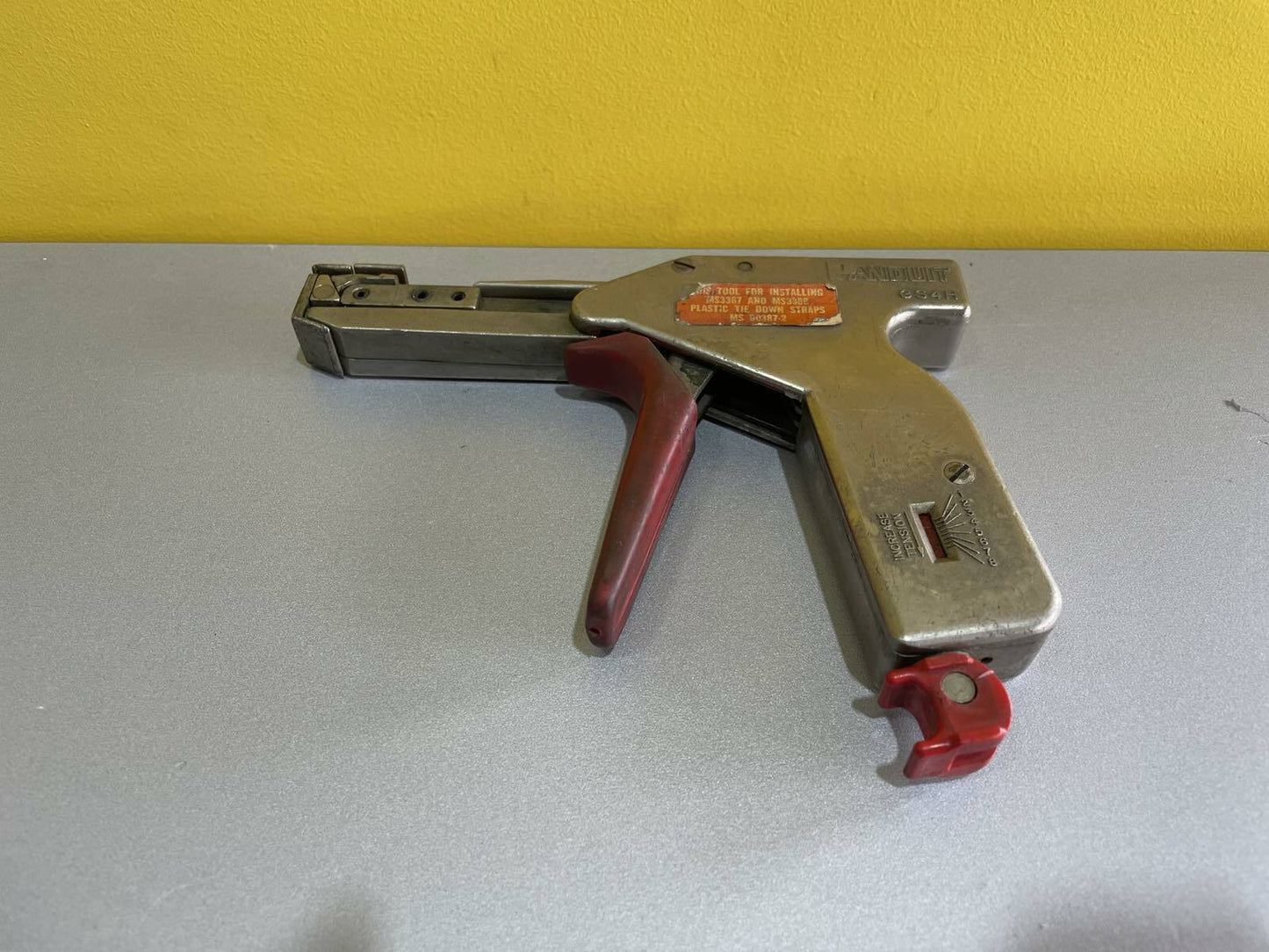 Panduit GS4H Cable Tie Tensioning and Cut-Off Tool