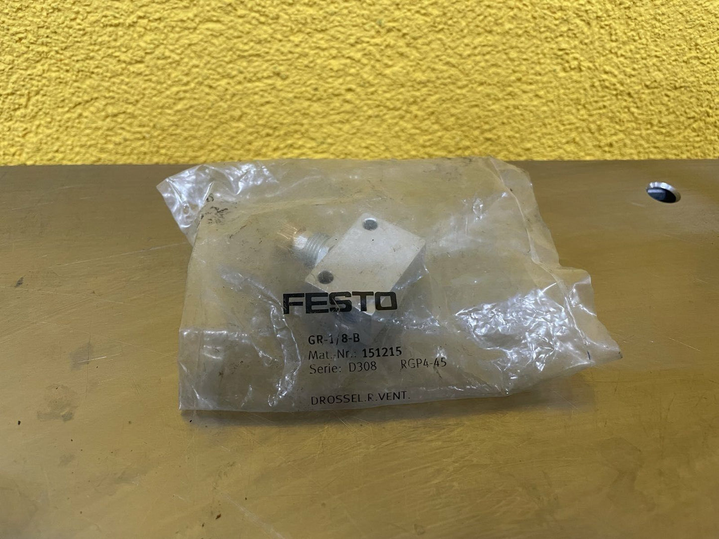 Festo GR-1/8-B 151215 1-Way Flow Control Valve