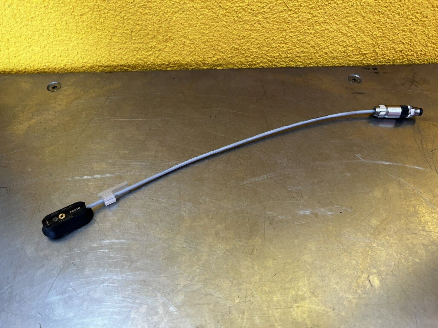 Festo SMT-8N-A-PO-24V-E-7,5-0E (525565) Sensor Cable