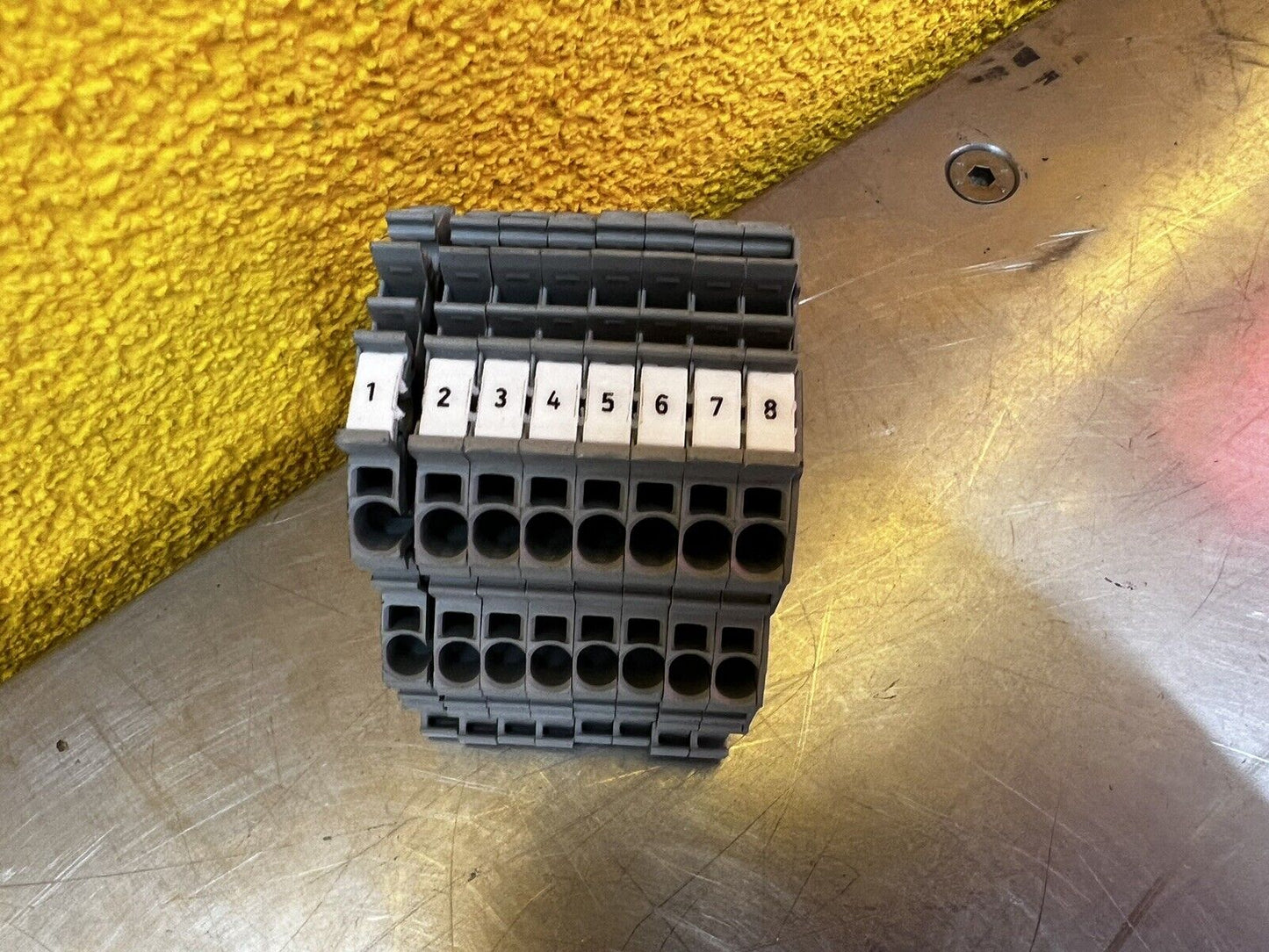 WAGO Terminal Block – IEC 60947-7-1 Rail-Mount (Reihenklemme)