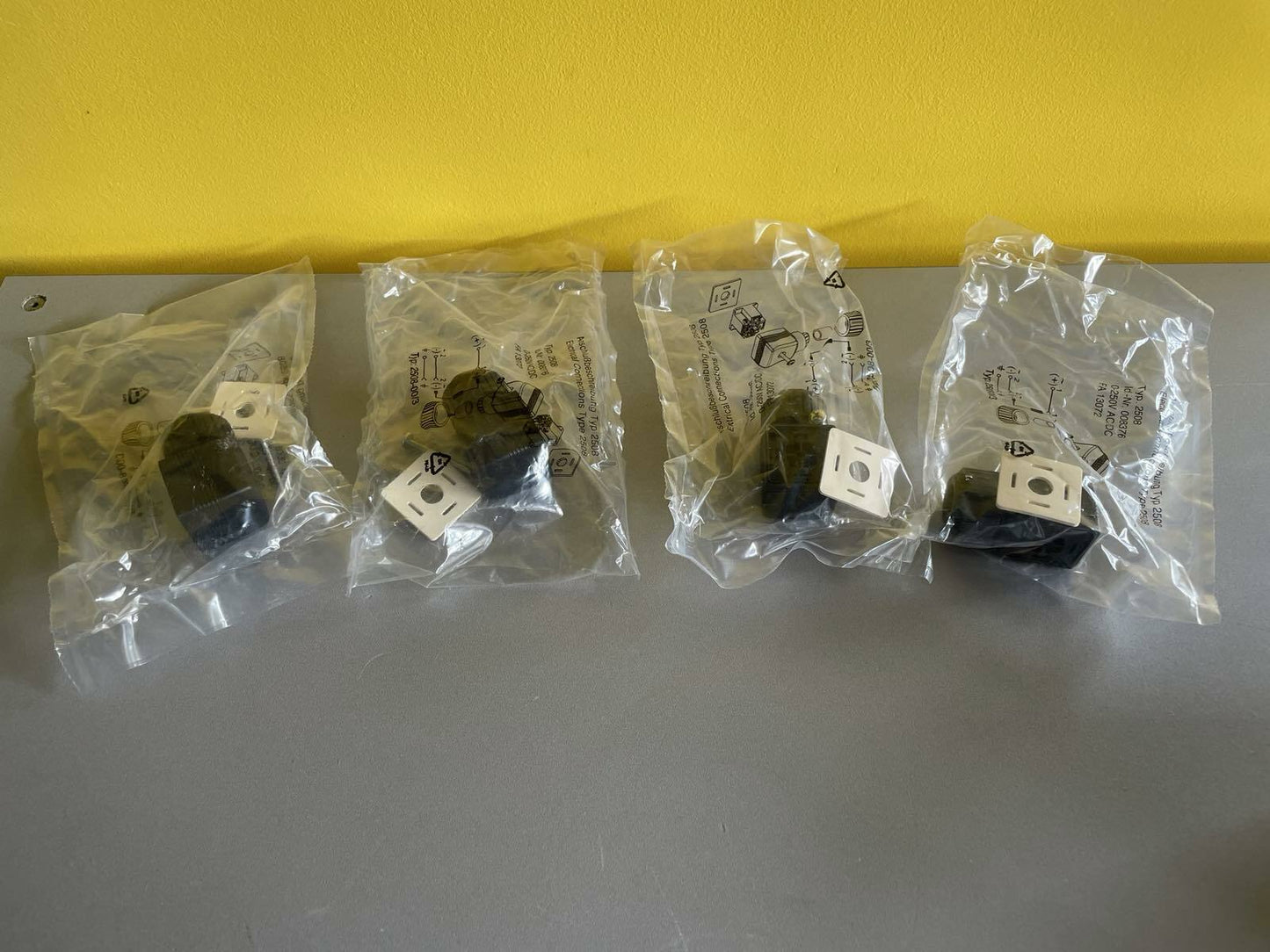 Burkert-Deutz Cable Plug 2508