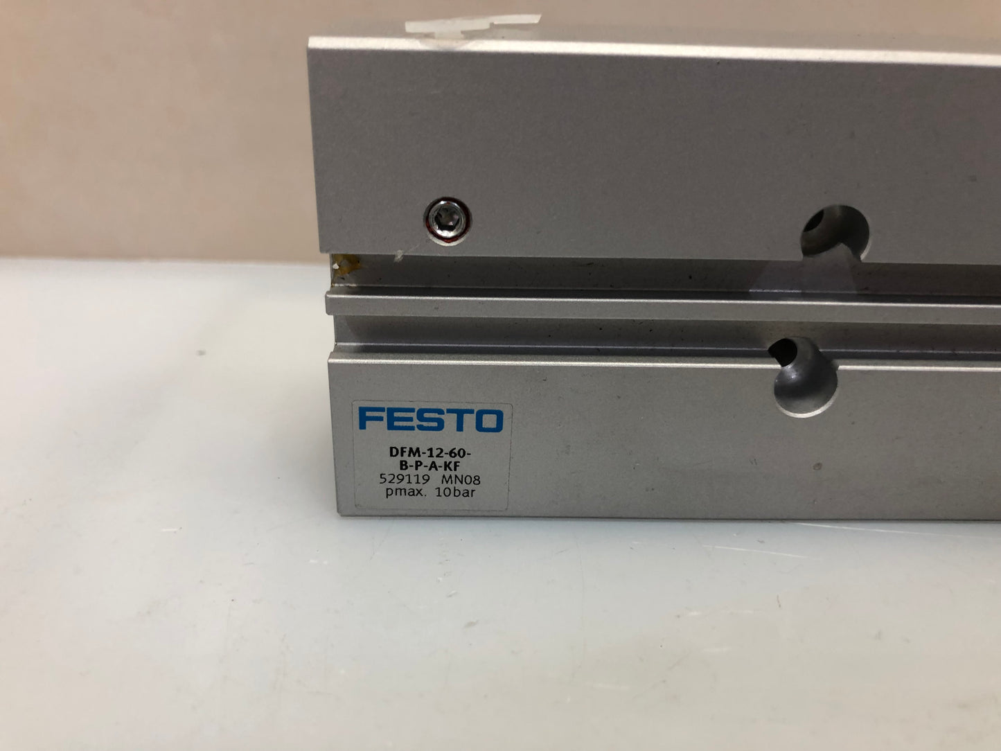 Festo DFM-12-60-B-P-A-KF 529199 Pneumatic Cylinder