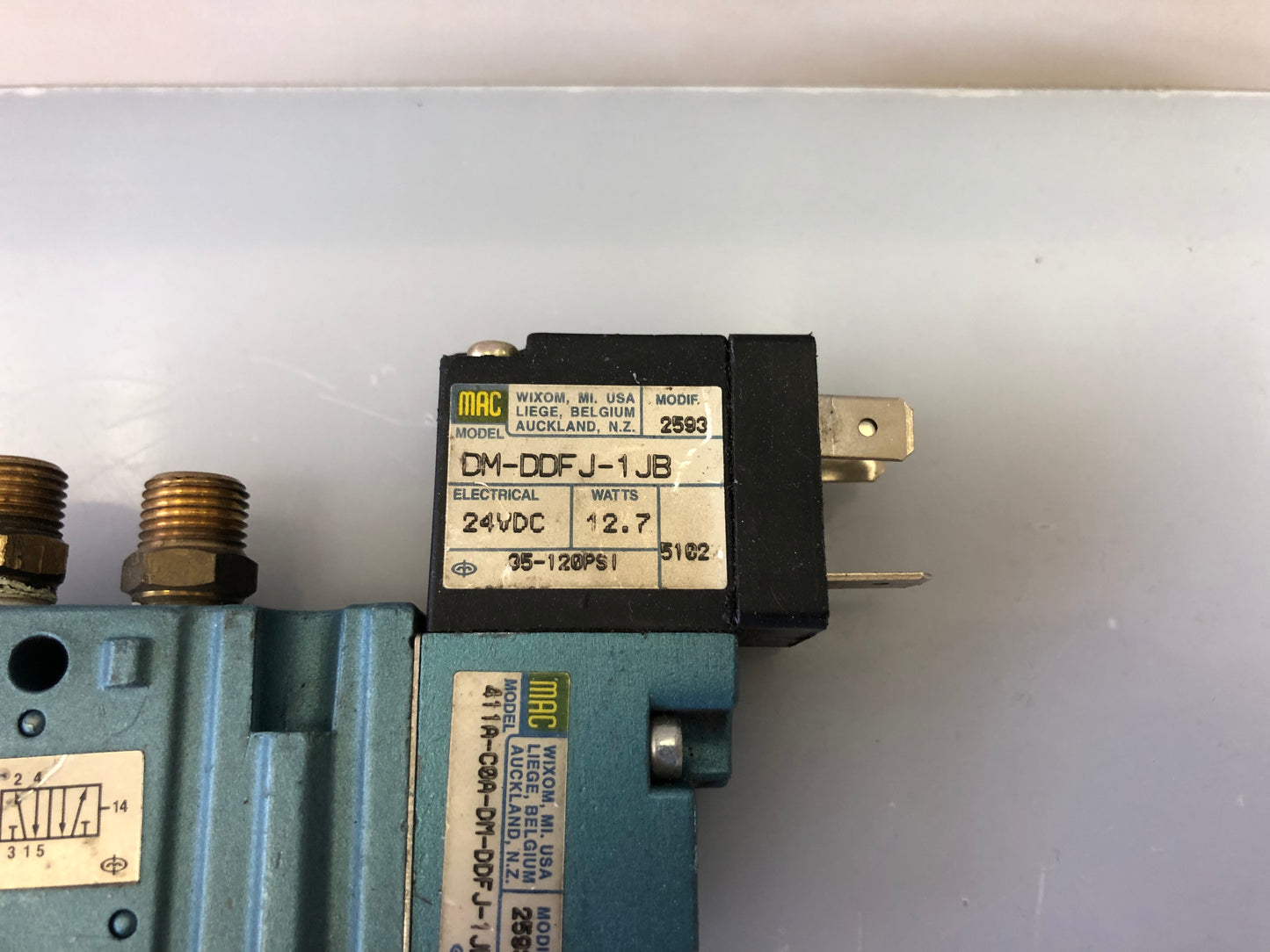 MAC Solenoid Valve 411A-C0A-DM-DDFJ-1JB With DM-DDFJ-1JB