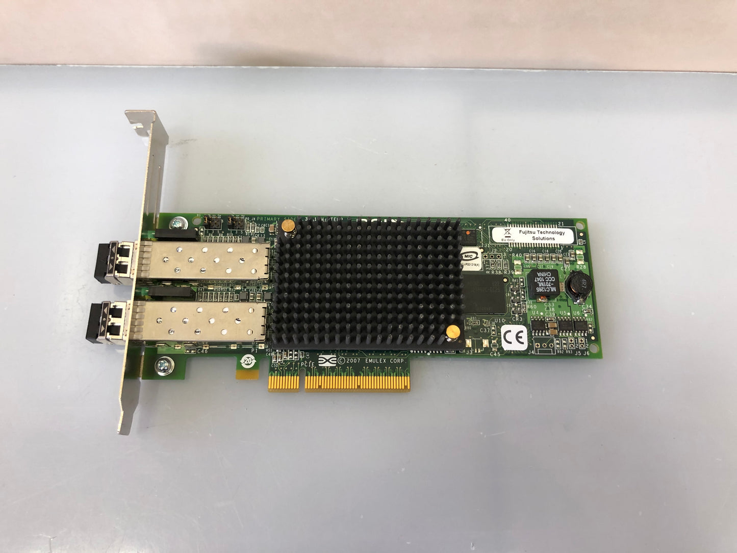 EMULEX P002181-01B Host Bus Adapter Fibre Channel Controllers (P00218101B) Network Adapter