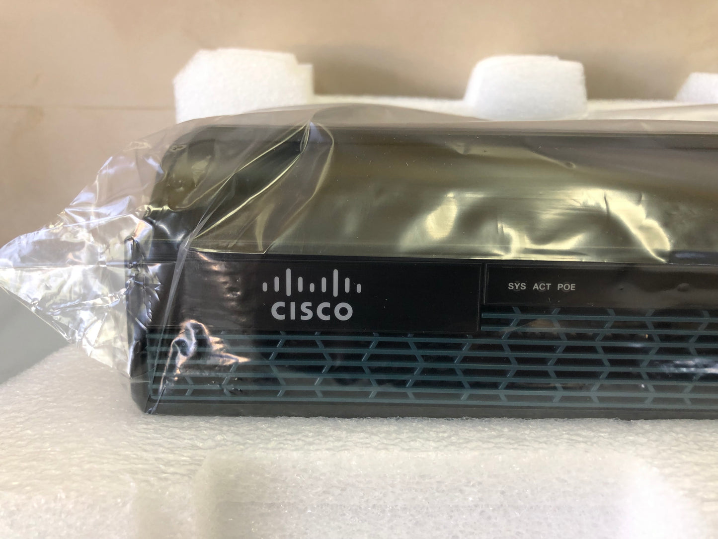 Cisco 1941-SEC/K9 2-Port Gigabit Security Router 1941-SEC CISCO1941-SEC