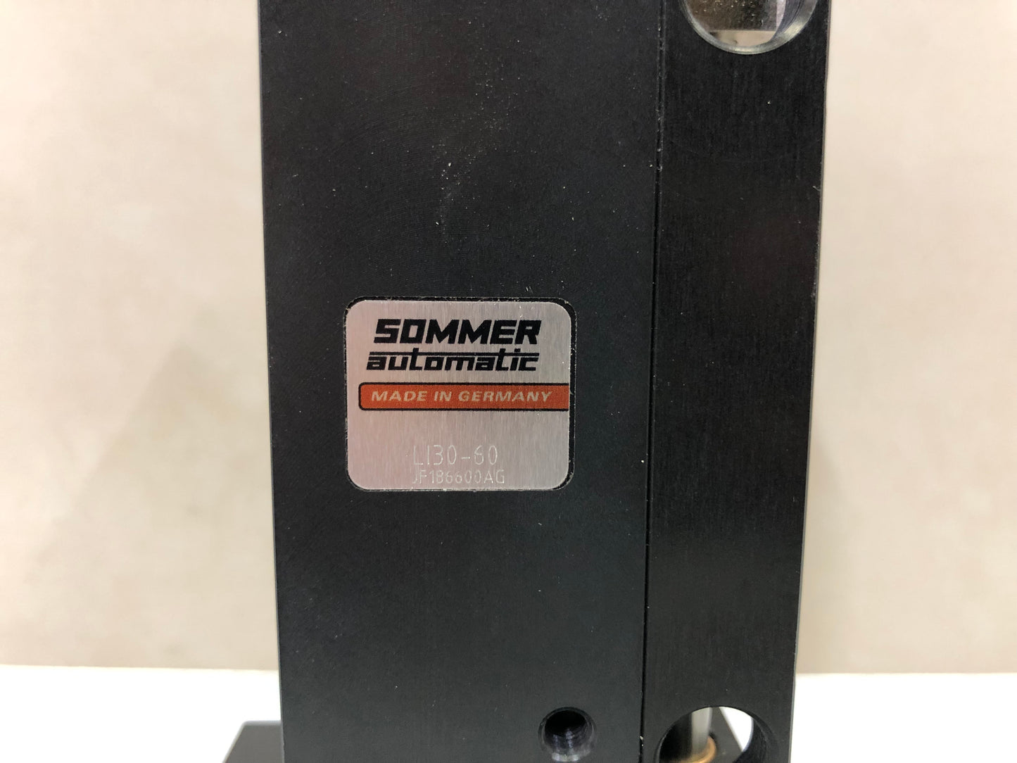 SOMMER AUTOMATIC LI30-60 LINEAR PNEUMATIC CYLINDER LI3060