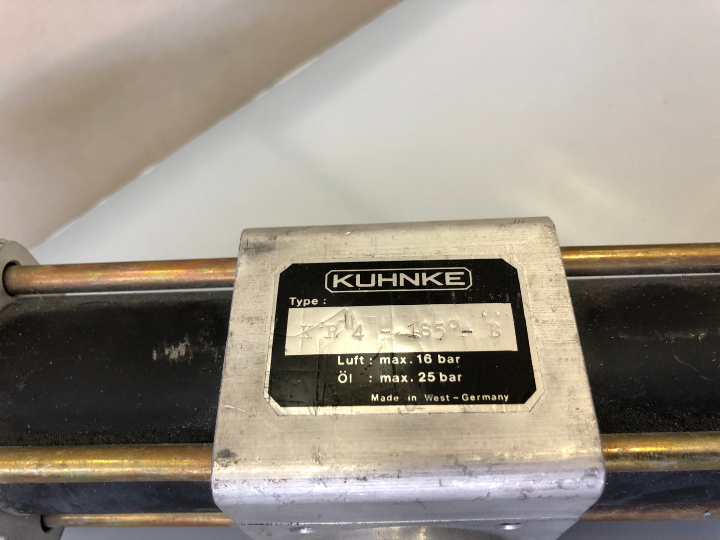 KUHNKE KR4-185-B Rotary Actuator Drehantrieb