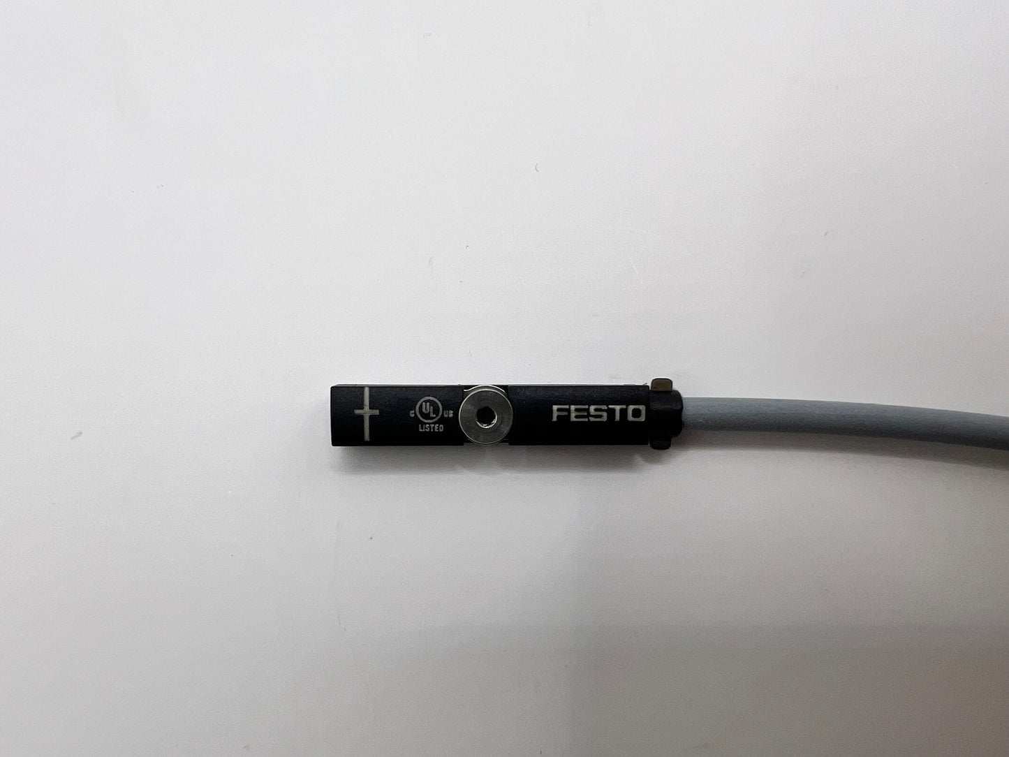 1x Festo SMT-8M-A-PS-24V-E-0.3-M8D Proximity Sensor 574334