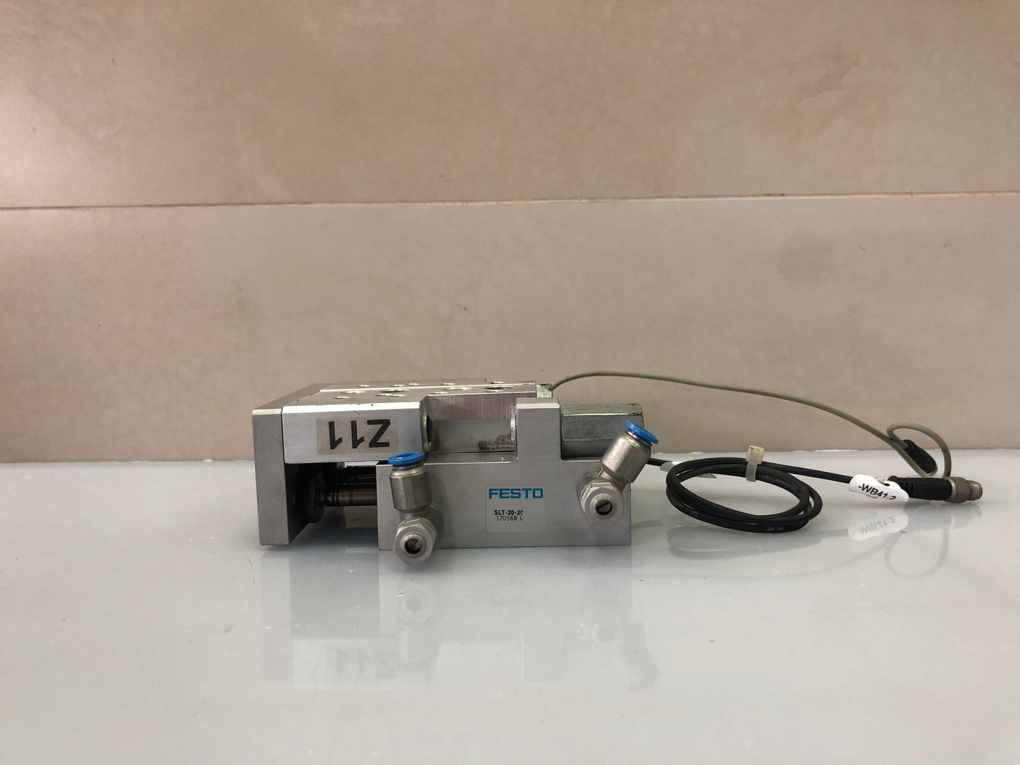 FESTO SLT-20-20-P-A 170568 Mini Pneumatic Slide