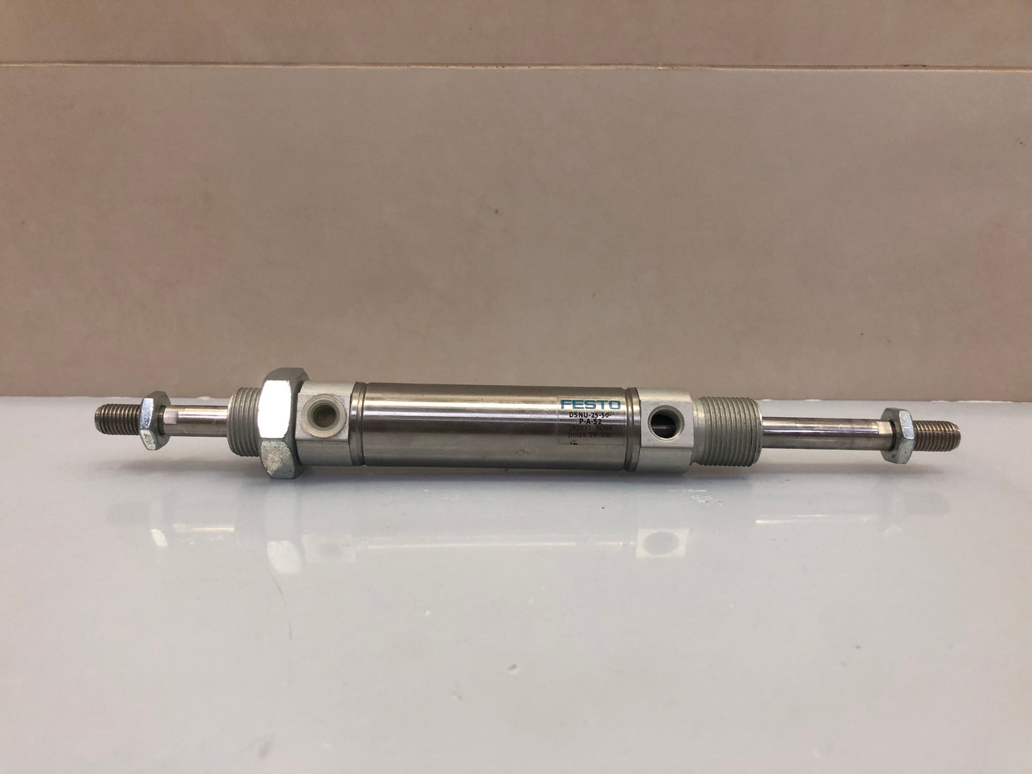 Festo DSNU-25-50-P-A-S2 193991 Pneumatic Cylinder  10bar