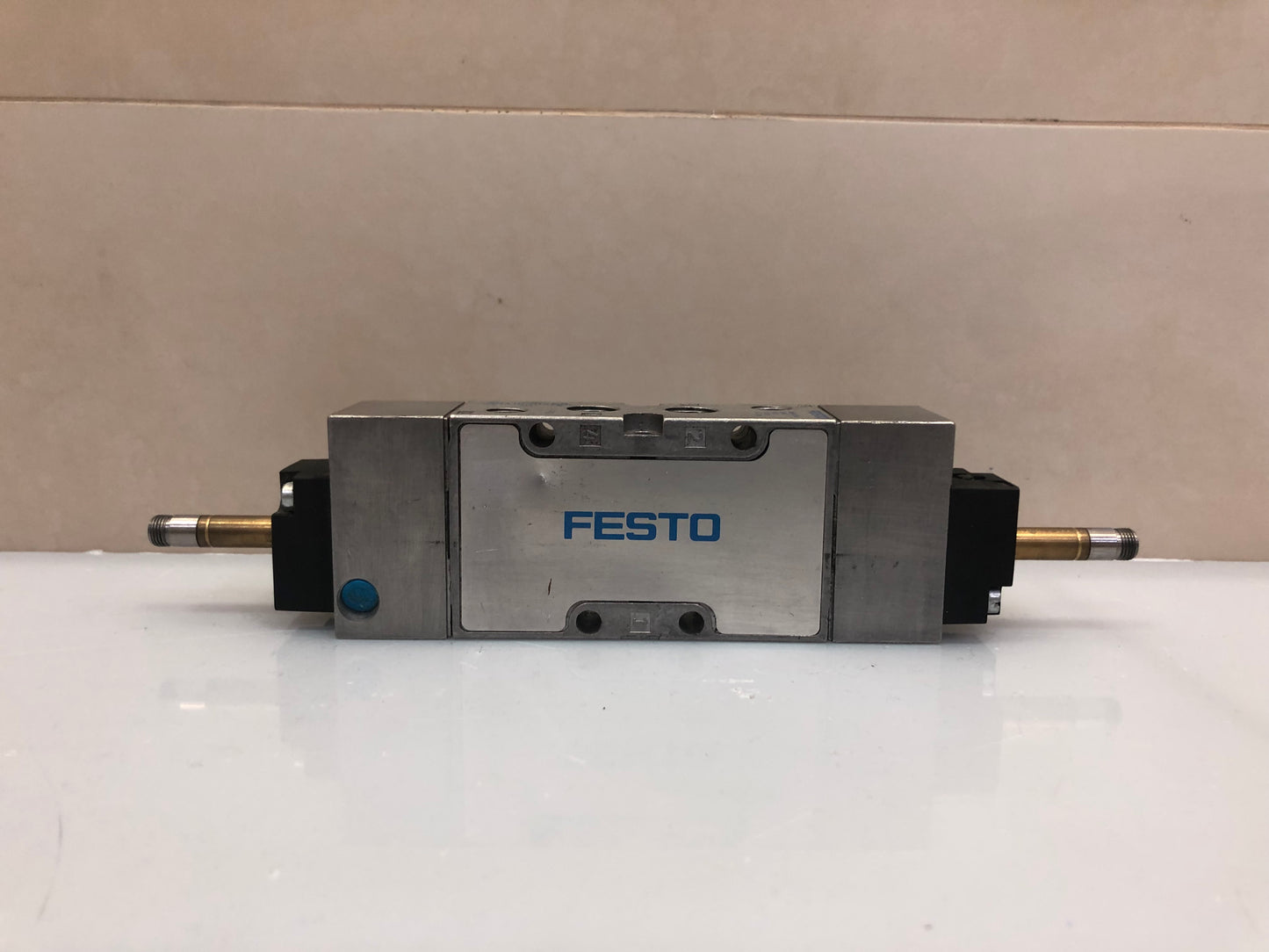 FESTO MFH SERIES SOLENOID VALVE MFH-5/3-G-1/4-B