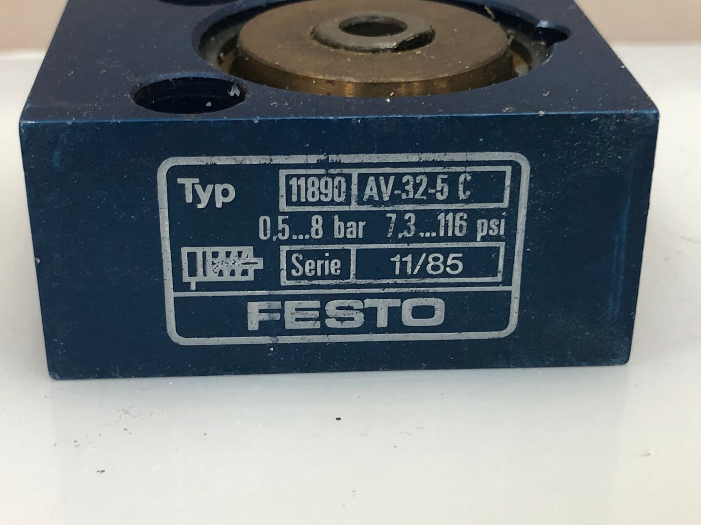 Cylinder AV-32-5-C Festo 11890 AV325C