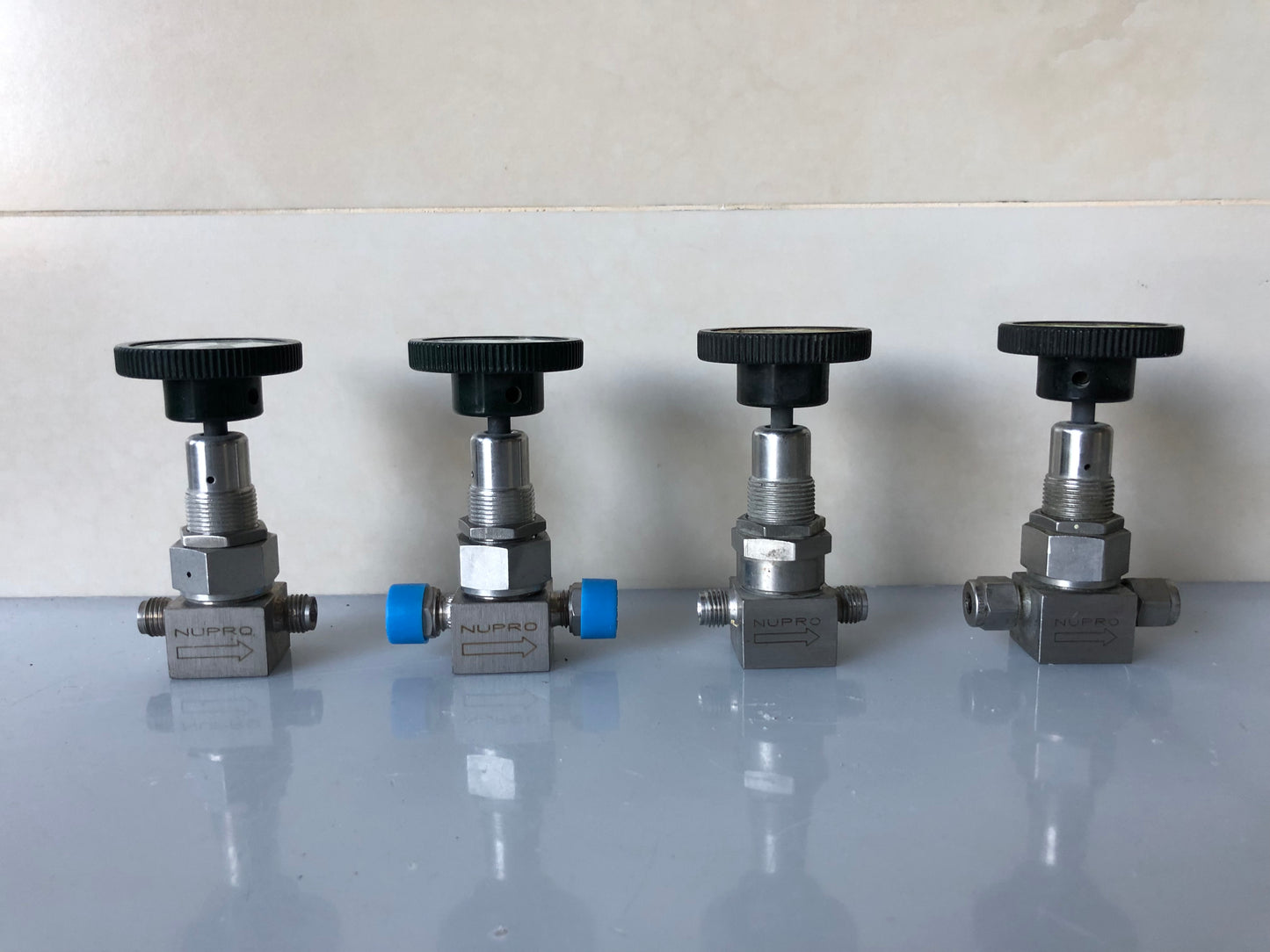 1x NUPRO M-6BK Needle Valve