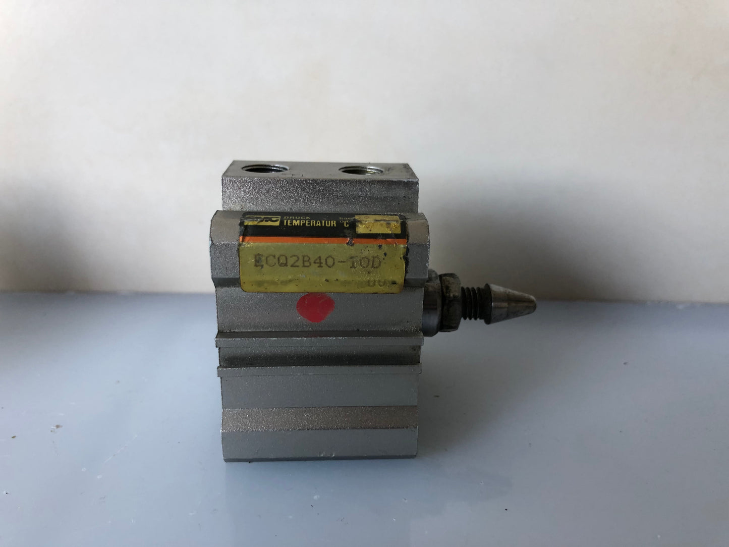 1x SMC ECQ2B40-10D Pneumatic Cylinder