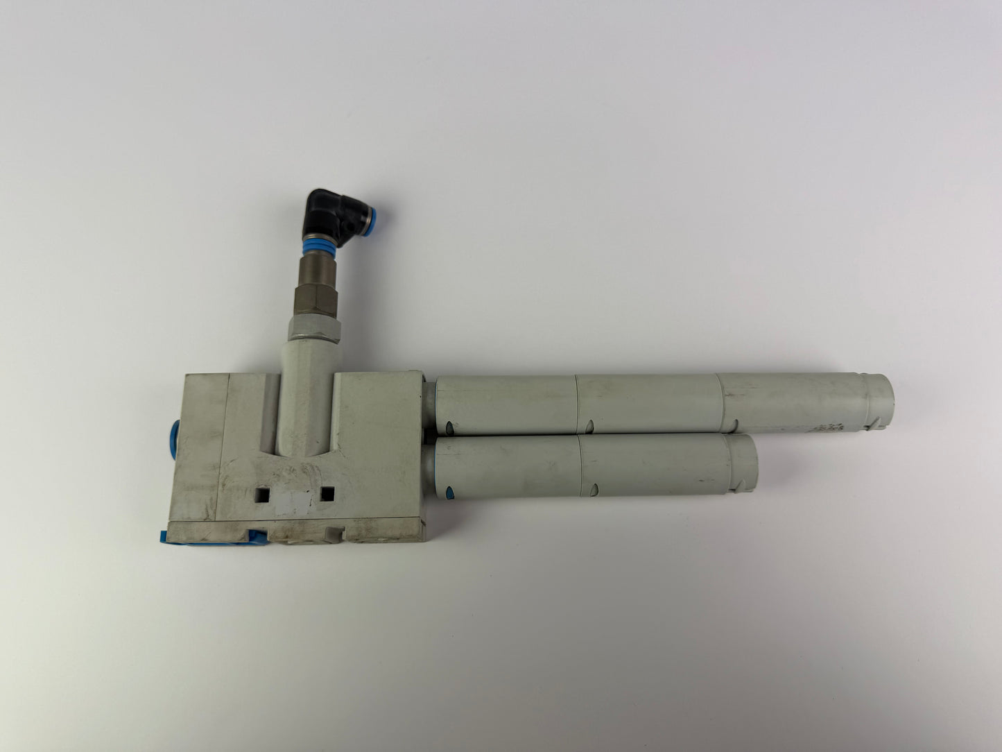 FESTO Vacuum Generator VN-30-L-16-PQ4-VA5-R02 526136 – Ejector, Pneumatic, Compact