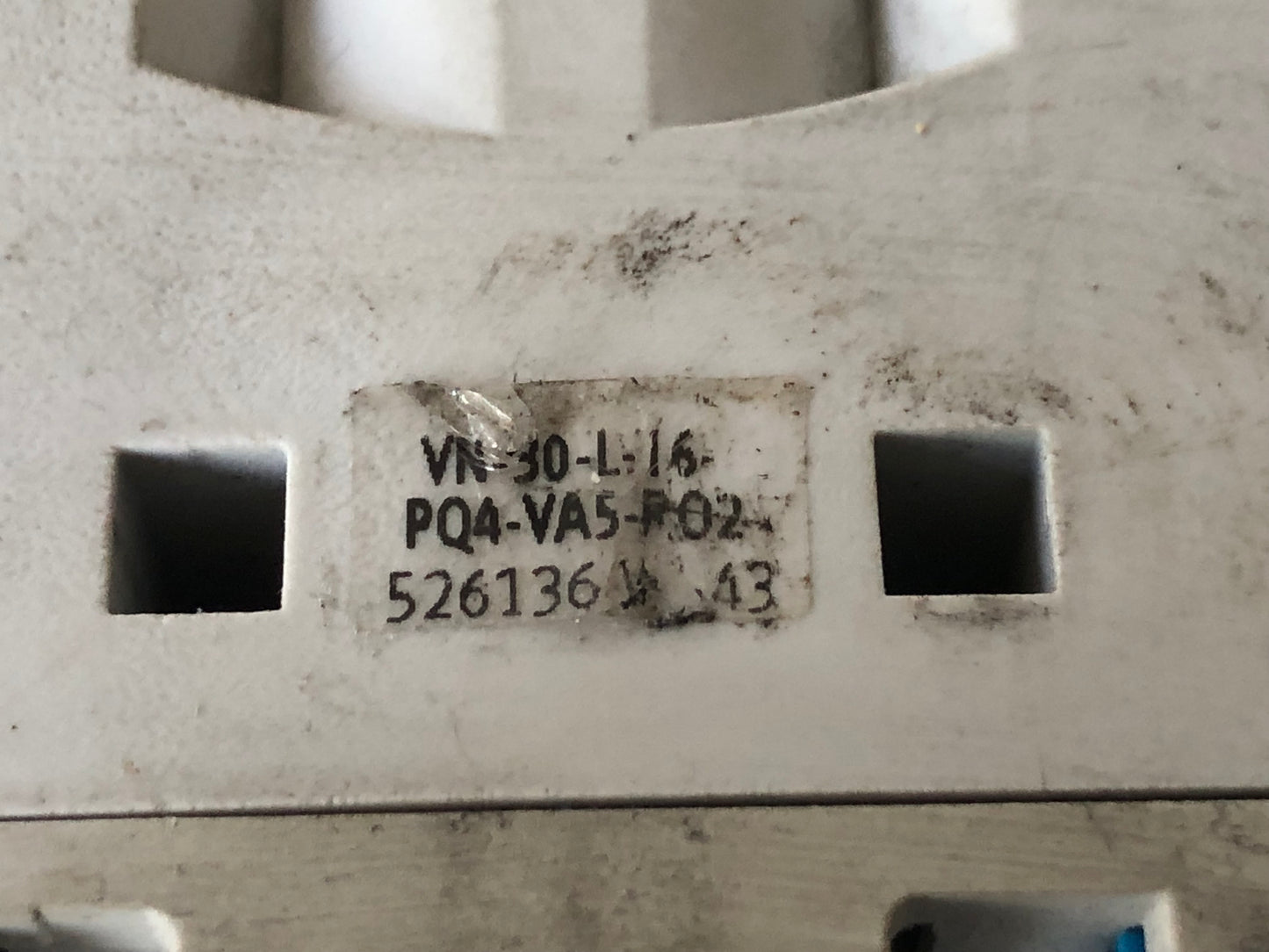 1x FESTO Vacuum Generator VN-30-L-16-PQ4-VA5-R02 526136