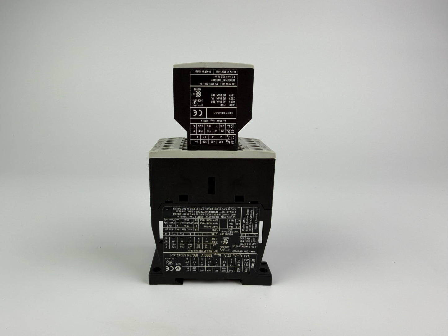 Eaton Moeller XTCE012B10 Contactor + DIL M32-XHI11 Auxiliary Contact Block (21NC / 33NO)