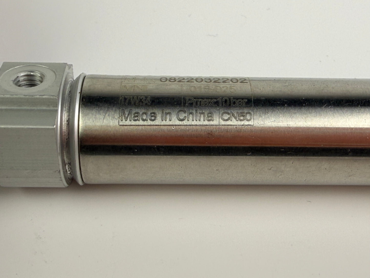 1x Aventics 0822032202 Pneumatic Cylinder – Double Acting – Max 10 Bar