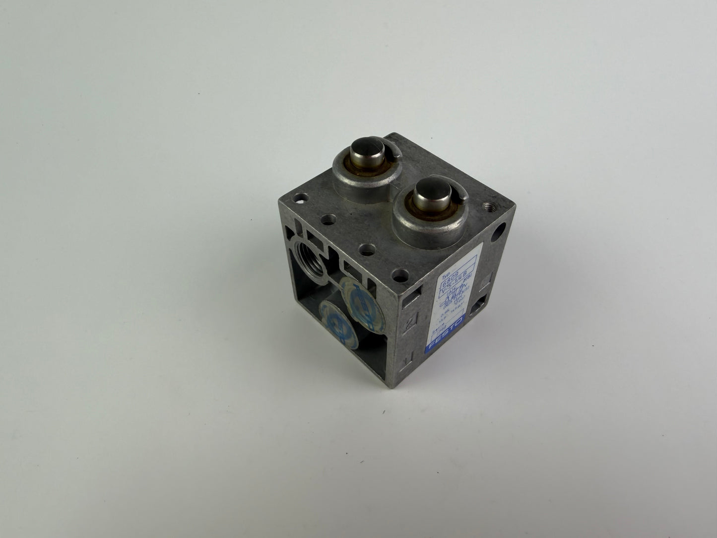 Festo 6809 V-5-1/4-B Stem Actuated Valve