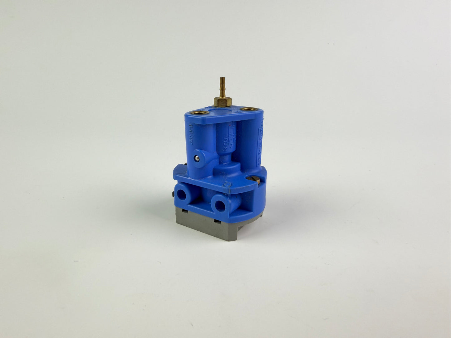 Festo 6817 SV-3-M5 Pneumatic Valve