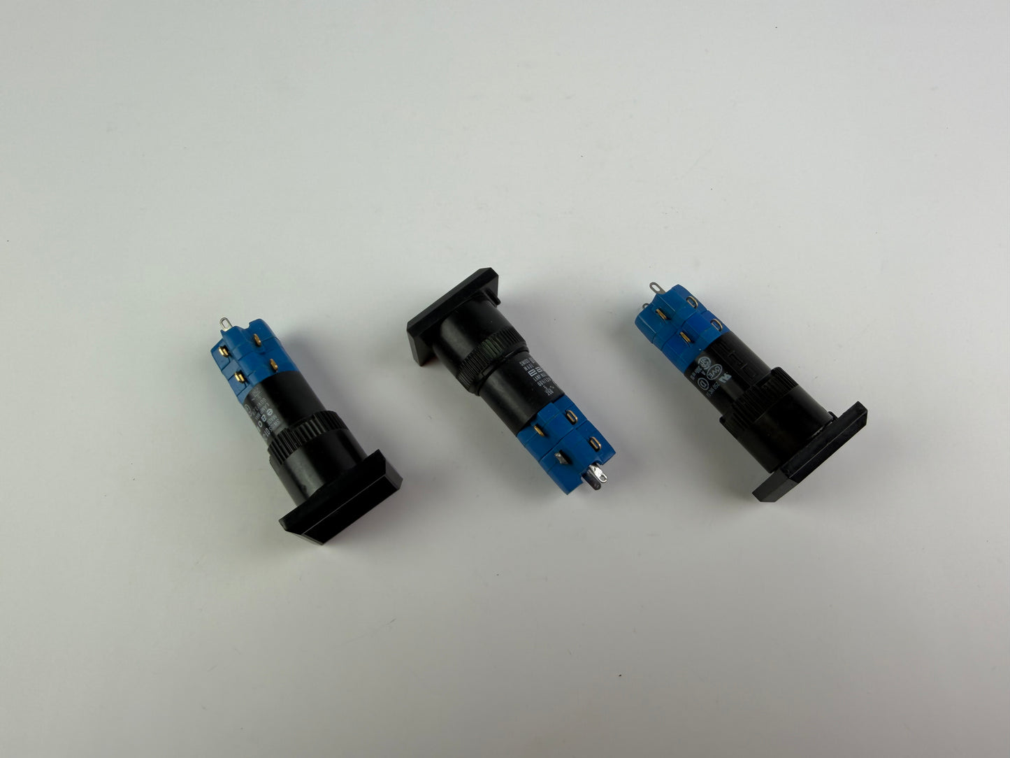 3x EAO 01-262 Pushbutton Switch