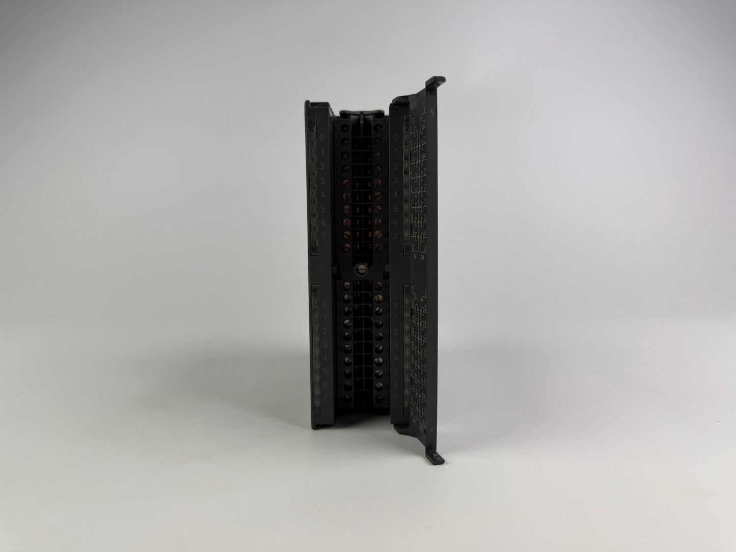 Siemens SIMATIC S7 6ES7 322-1BL00-0AA0 Digital Output Module