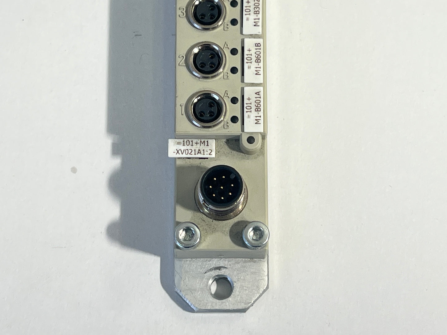 Weidmuller 182874 0000 - 4 Port Slim Line M8 Distribution Terminal Block