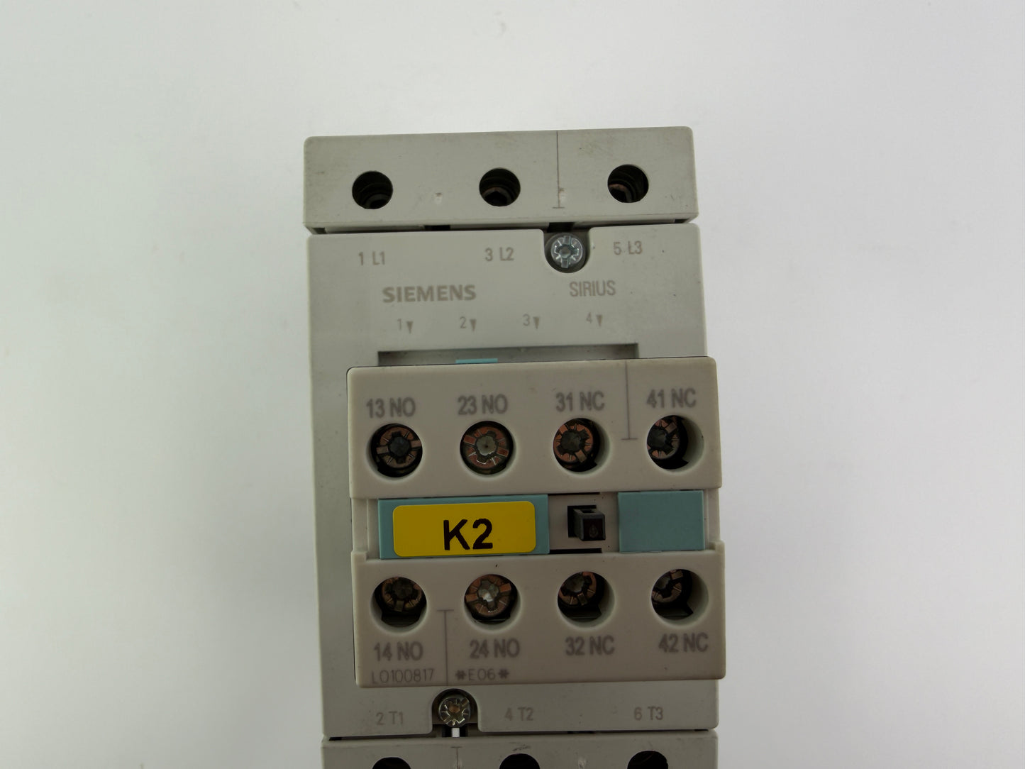 1x Siemens 3RT1044-1A Contactor, 3-Pole, AC-3, 65A, 230/400V
