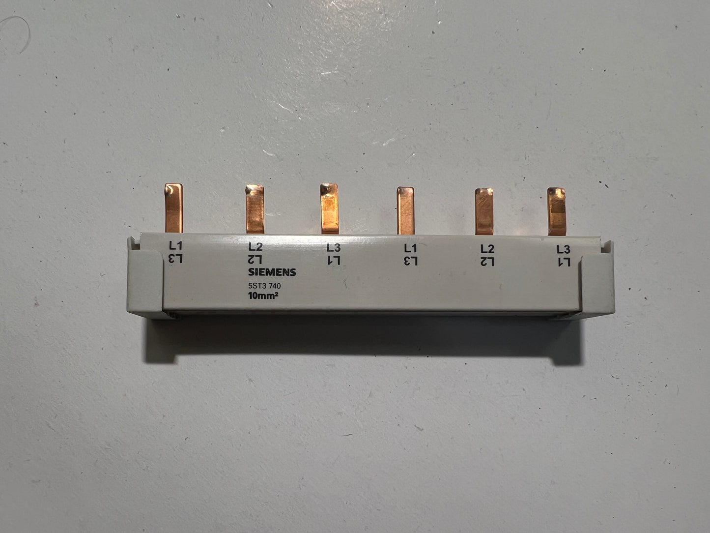 Siemens 5ST3740 Busbar for Circuit Breakers 10mm² 3-Phase