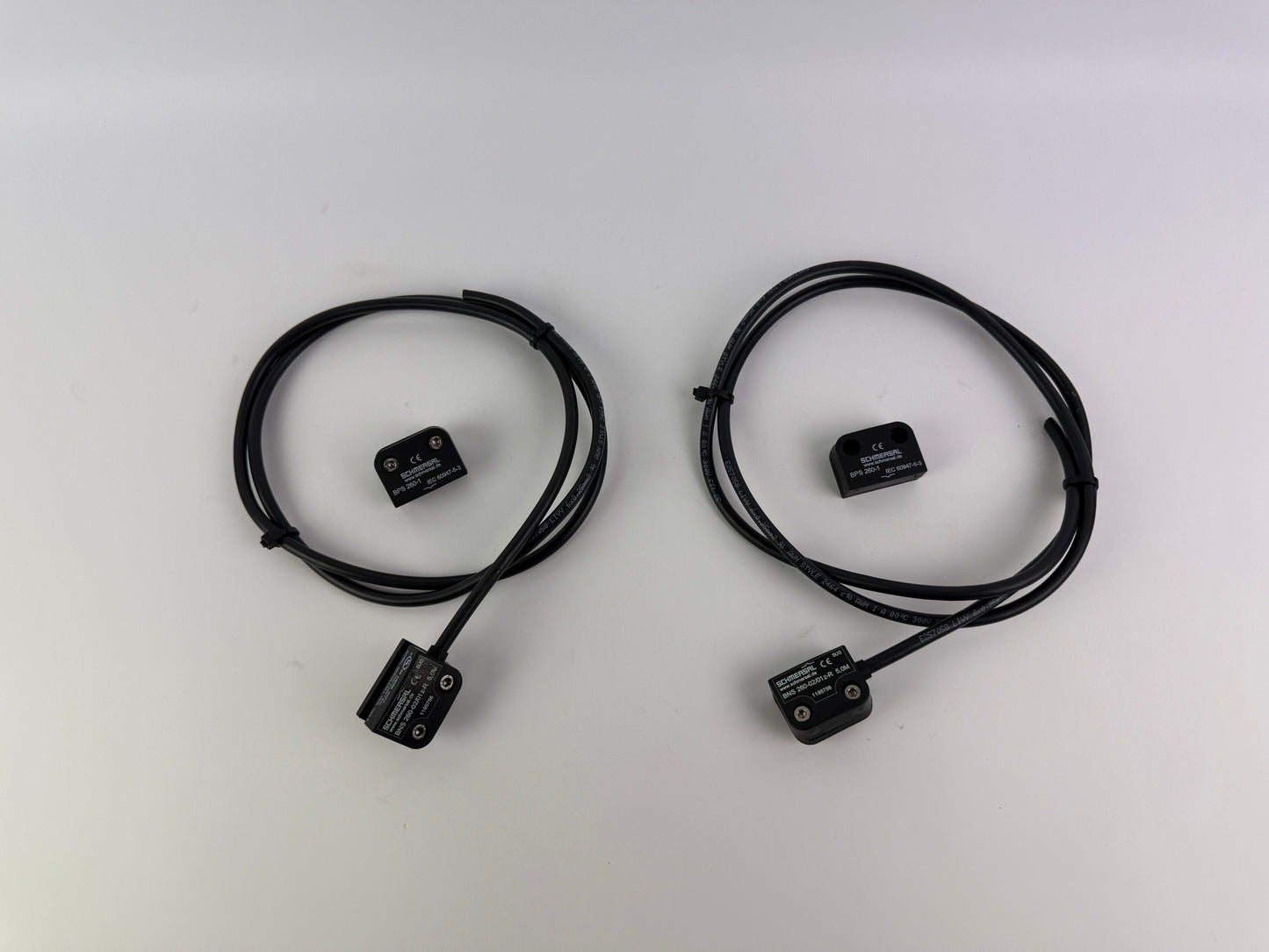 1x SCHMERSAL BNS 260-02/01Z-R 5.0M Magnetic Safety Sensor + BPS 260-1 Receiver