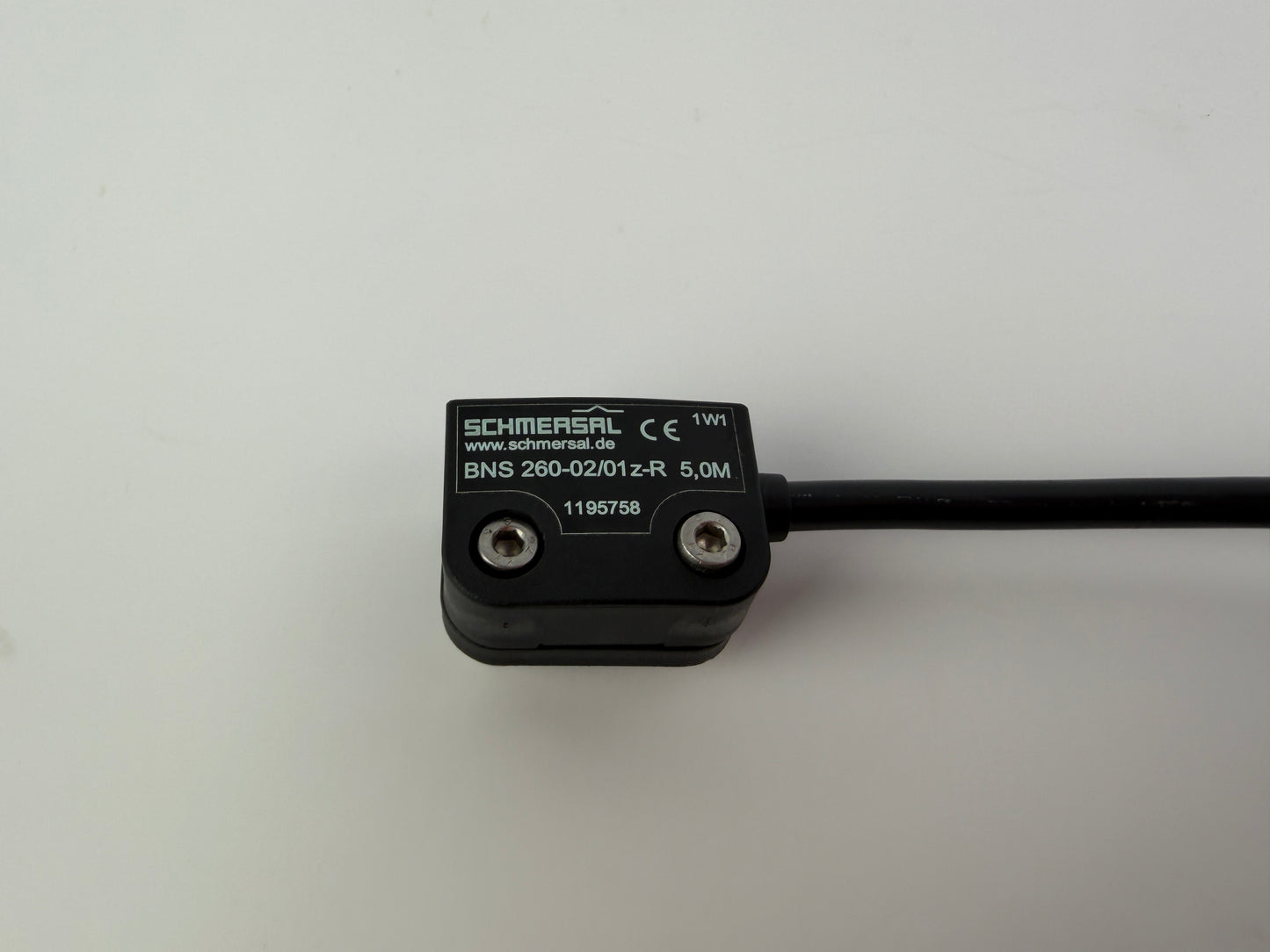 1x SCHMERSAL BNS 260-02/01Z-R Magnetic Safety Sensor Cable 1195758
