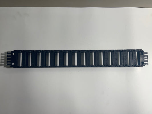 Igus 1400.050.075 Energy Chain Cable Carrier – Lot of 13 Pieces
