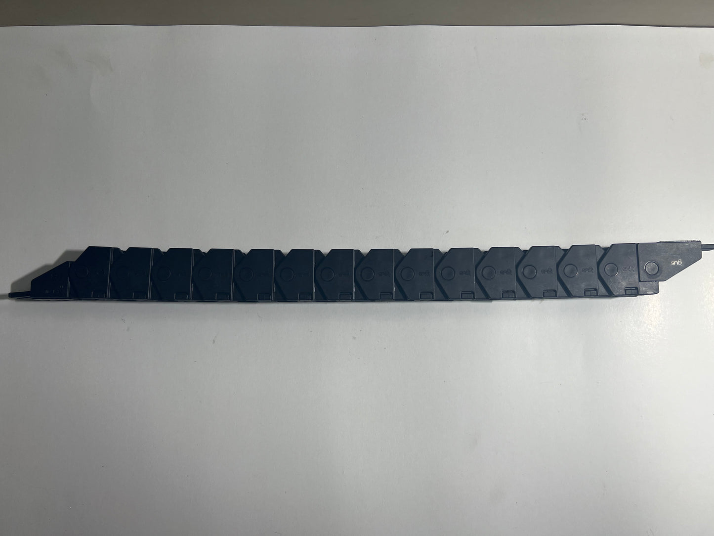 Igus B17.1.063 Energy Chain Cable Carrier – Lot of 14 Pieces