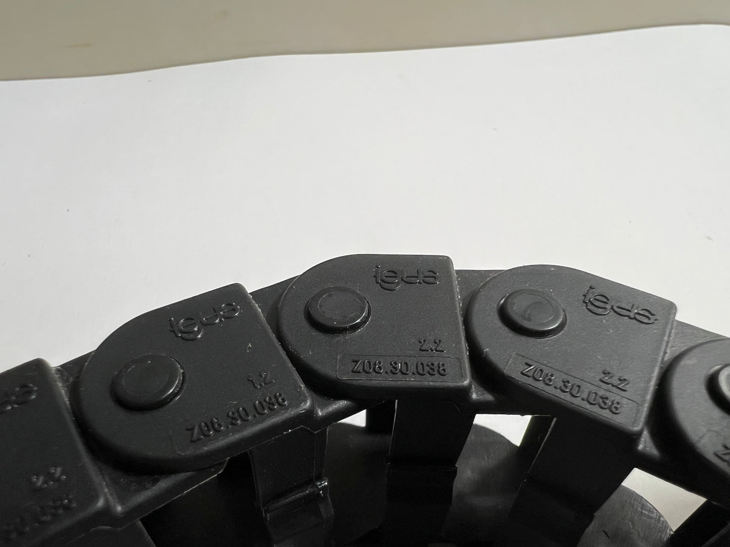 Igus Z08.30.038 Energy Chain Cable Carrier – Lot of 15pcs